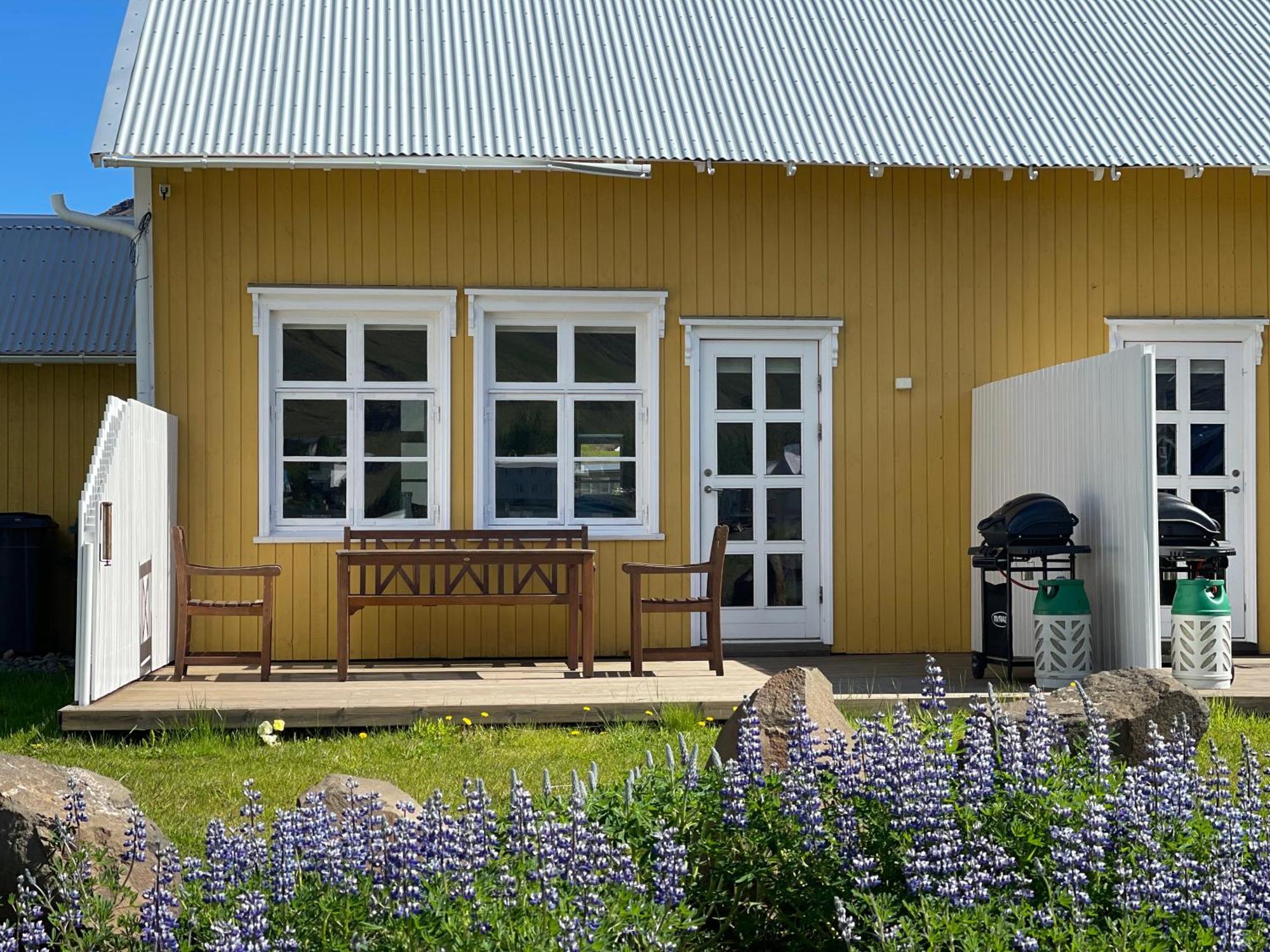 Lonsleira Apartments Seythisfjorthur Exterior photo