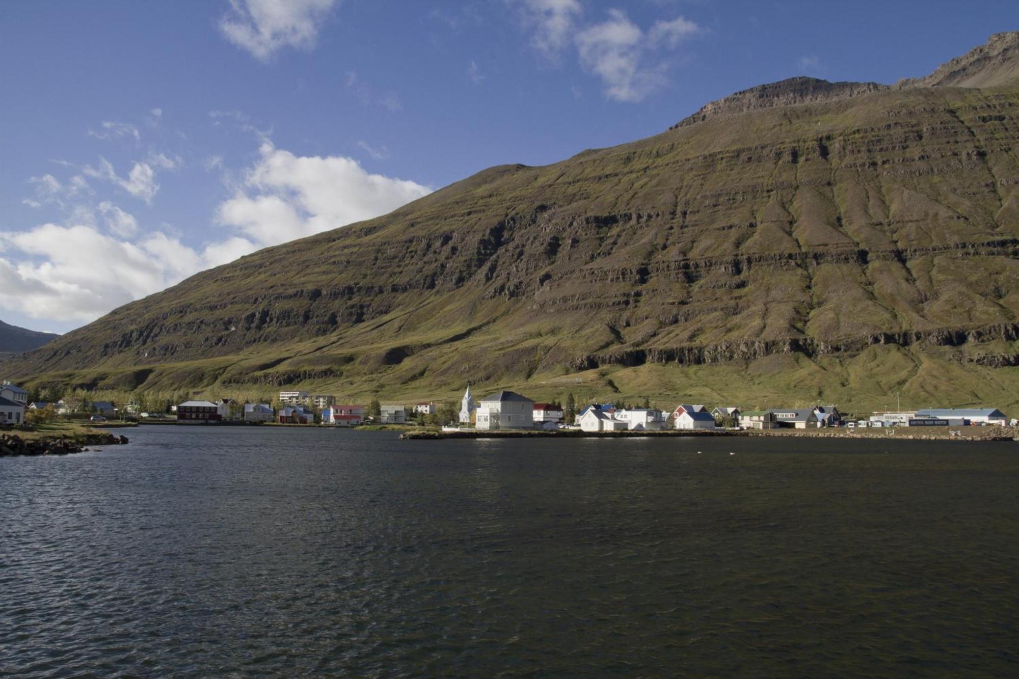 Lonsleira Apartments Seythisfjorthur Room photo